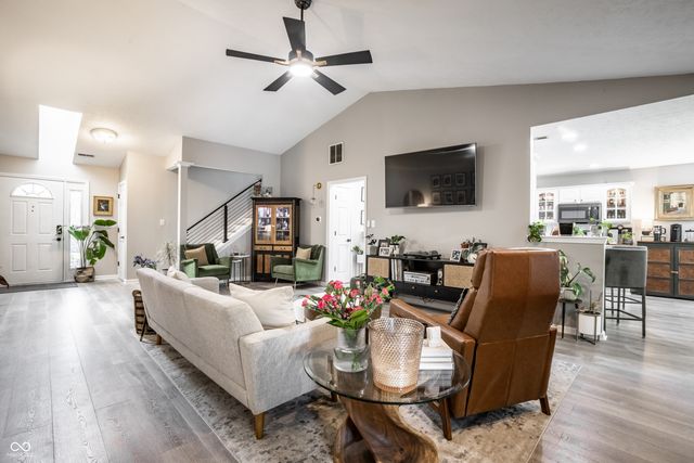 25 W Quail Wood Lane, Westfield, IN 46074