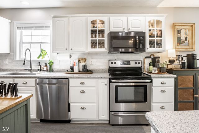 25 W Quail Wood Lane, Westfield, IN 46074