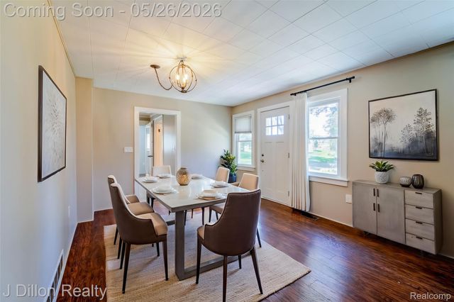 11320 Eastside Drive, Plymouth Charter Township, MI 48170