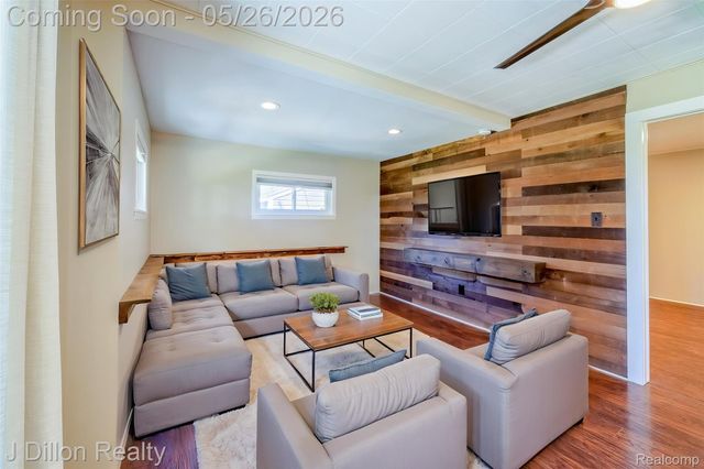 11320 Eastside Drive, Plymouth Charter Township, MI 48170