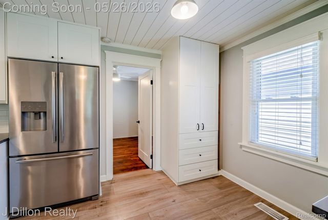 11320 Eastside Drive, Plymouth Charter Township, MI 48170