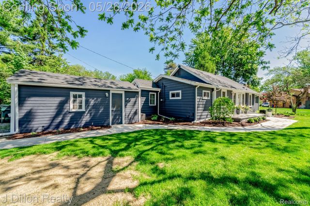 11320 Eastside Drive, Plymouth Charter Township, MI 48170