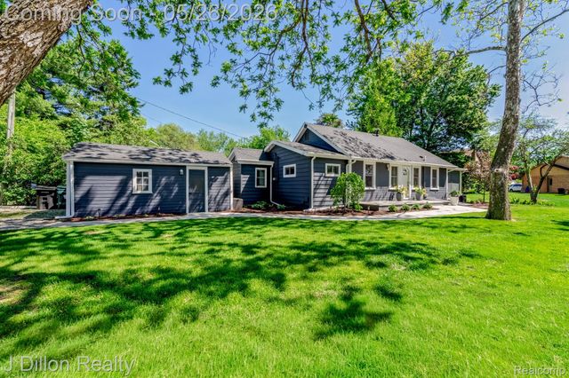 11320 Eastside Drive, Plymouth Charter Township, MI 48170