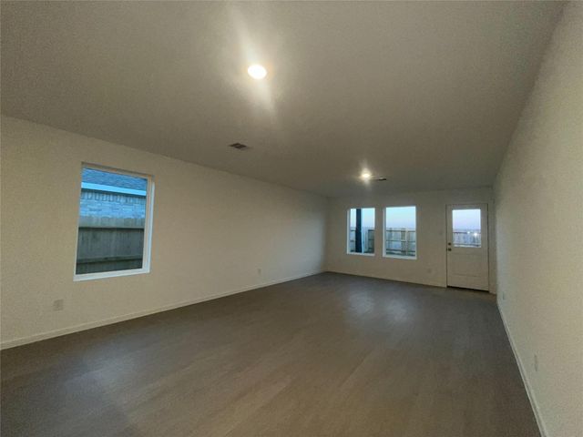 5715 Little Redwing Drive, Baytown, TX 77521