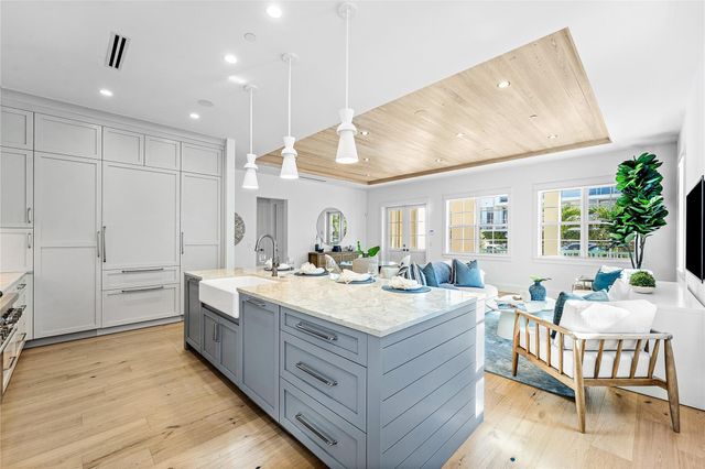 140 SE 1st Ave, Delray Beach, FL 33444