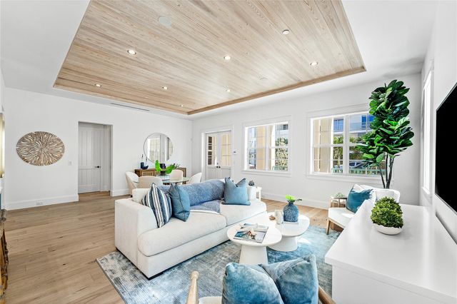 140 SE 1st Ave, Delray Beach, FL 33444