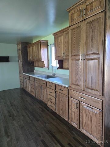 9581 St Rt 138, Hillsboro, OH 45133