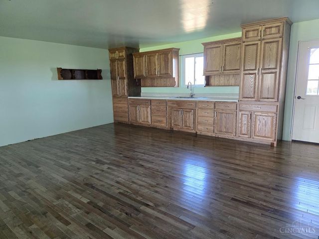 9581 St Rt 138, Hillsboro, OH 45133