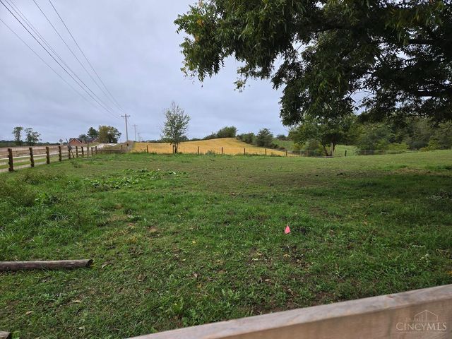 9581 St Rt 138, Hillsboro, OH 45133