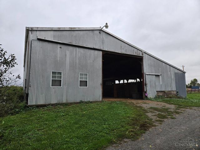9581 St Rt 138, Hillsboro, OH 45133