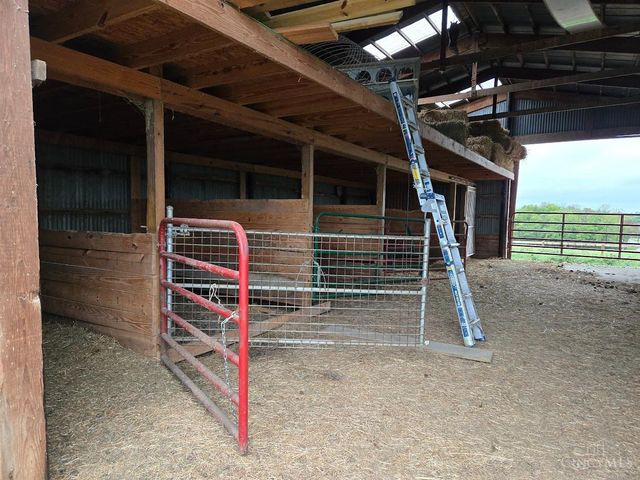 9581 St Rt 138, Hillsboro, OH 45133