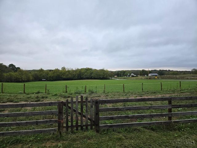 9581 St Rt 138, Hillsboro, OH 45133