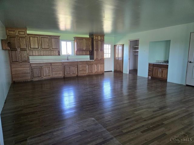 9581 St Rt 138, Hillsboro, OH 45133