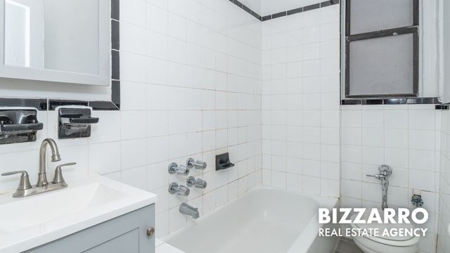 225 Bennett Ave Apt 3N, New York City, NY 10040