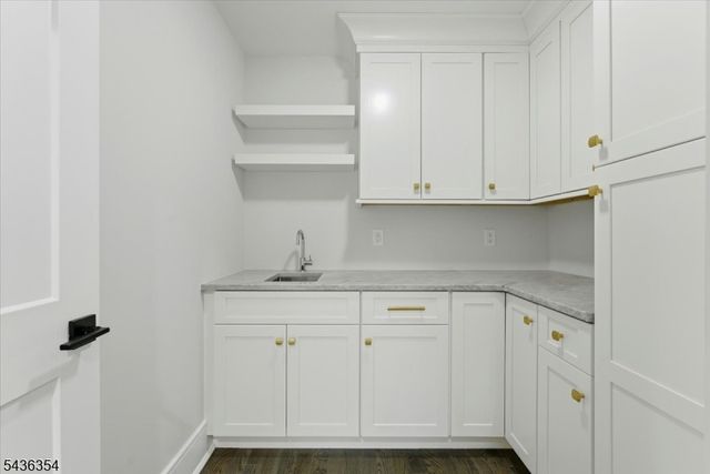 126 Emerson Ln, Berkeley Heights Twp., NJ 07922