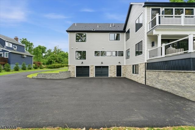 126 Emerson Ln, Berkeley Heights Twp., NJ 07922