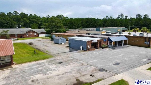 S Walnut St, Pamplico, SC 29583