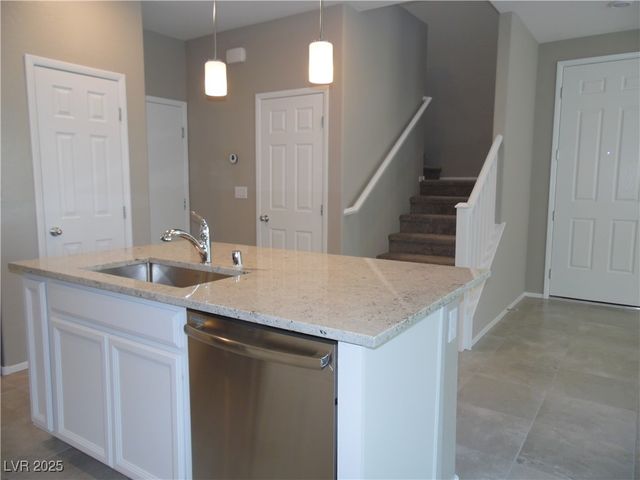 8485 CLASSIQUE Avenue 101, Las Vegas, NV 89178