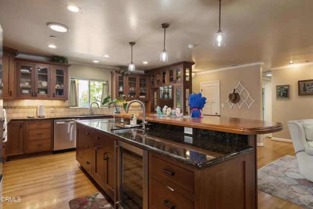 5015 Verwood Avenue, Glendale, CA 91214