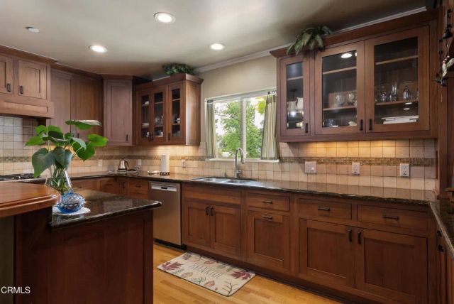 5015 Verwood Avenue, Glendale, CA 91214
