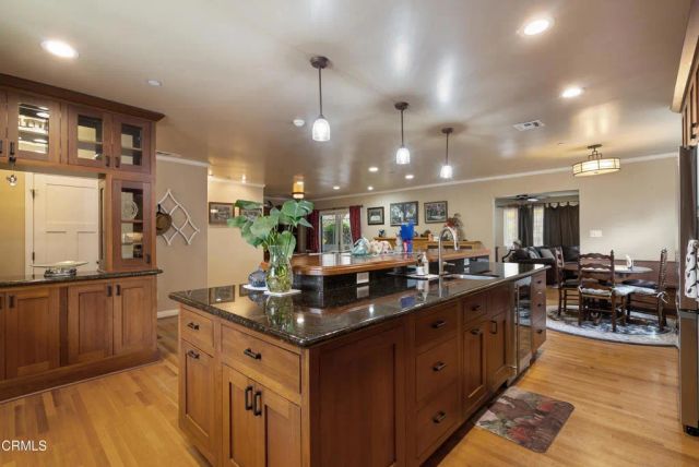 5015 Verwood Avenue, Glendale, CA 91214