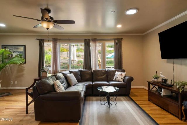 5015 Verwood Avenue, Glendale, CA 91214