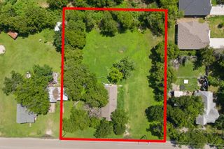 1010 Chase Avenue, Cleburne, TX 76031