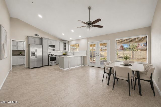 2302 E CAROL Avenue, Mesa, AZ 85204