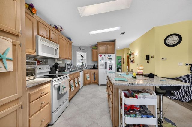 2820 Eagle's Nest Way, Port St. Lucie, FL 34952