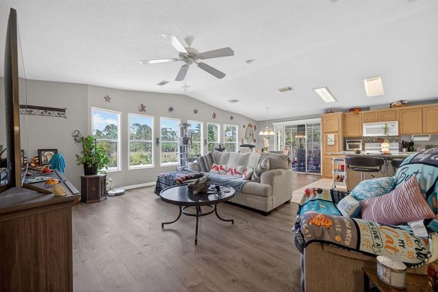 2820 Eagle's Nest Way, Port St. Lucie, FL 34952