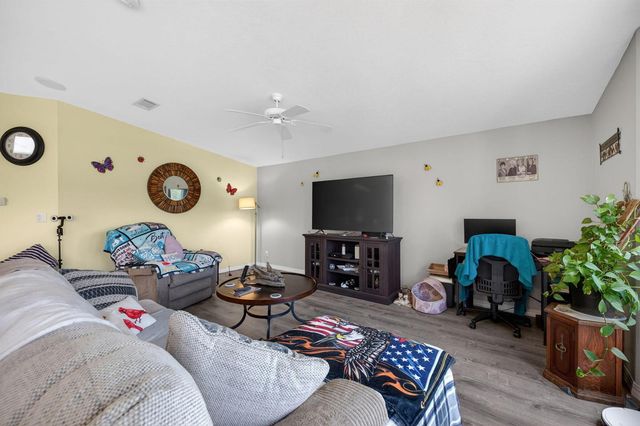 2820 Eagle's Nest Way, Port St. Lucie, FL 34952