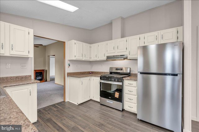 25 LOFT MOUNTAIN DR, Sicklerville, NJ 08081