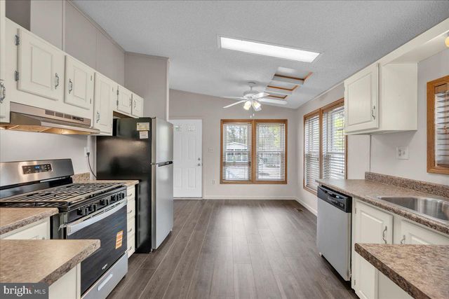 25 LOFT MOUNTAIN DR, Sicklerville, NJ 08081