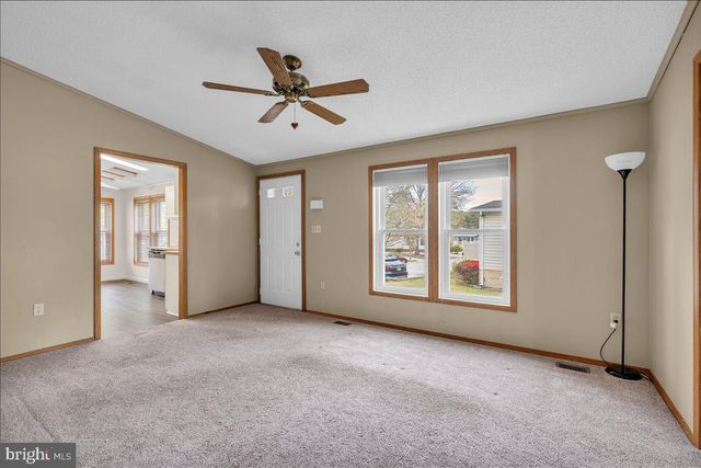 25 LOFT MOUNTAIN DR, Sicklerville, NJ 08081