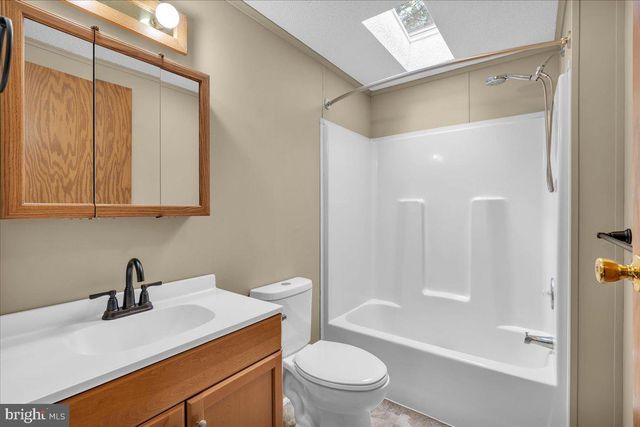25 LOFT MOUNTAIN DR, Sicklerville, NJ 08081