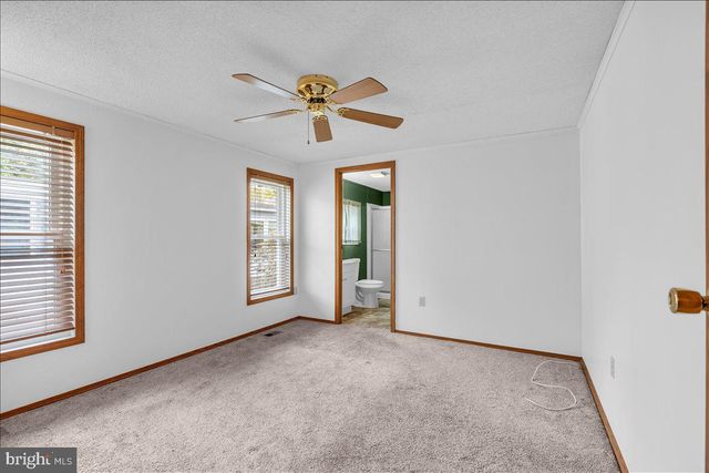 25 LOFT MOUNTAIN DR, Sicklerville, NJ 08081