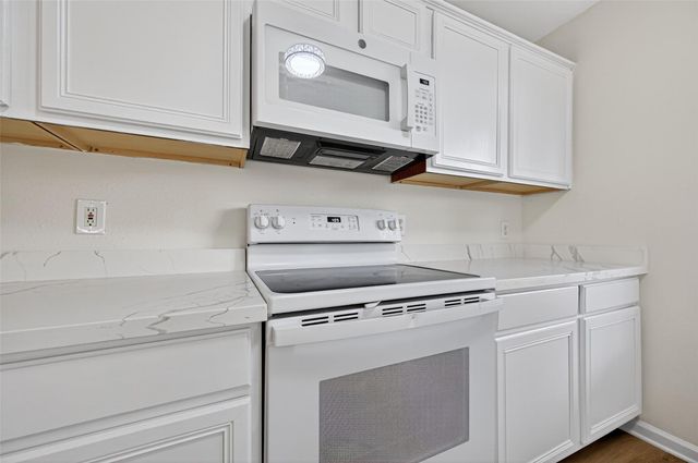 7343 Village Lake Drive, Cypress, TX 77433