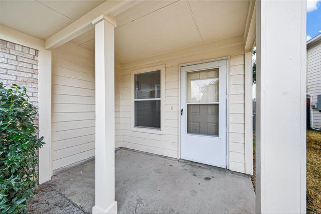 7343 Village Lake Drive, Cypress, TX 77433