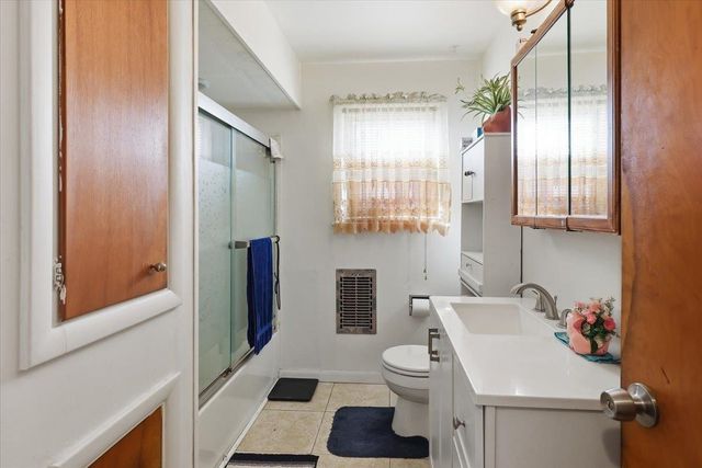 4811 N Maple St, Spokane, WA 99205