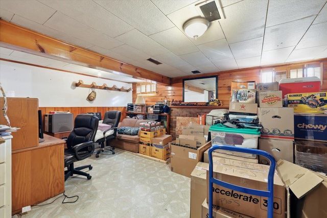 4811 N Maple St, Spokane, WA 99205