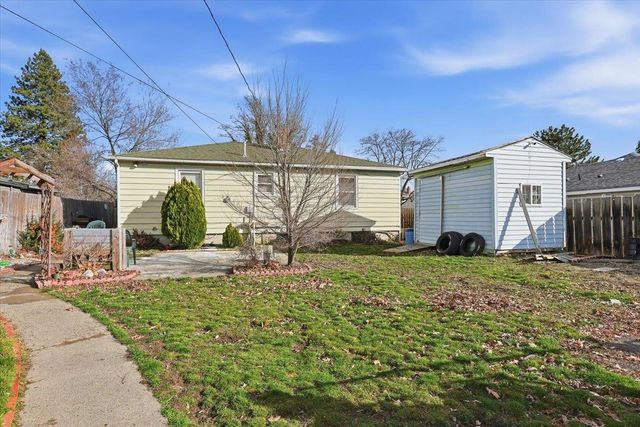 4811 N Maple St, Spokane, WA 99205