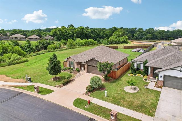 4312 Eagle Cliff Drive, Norman, OK 73072