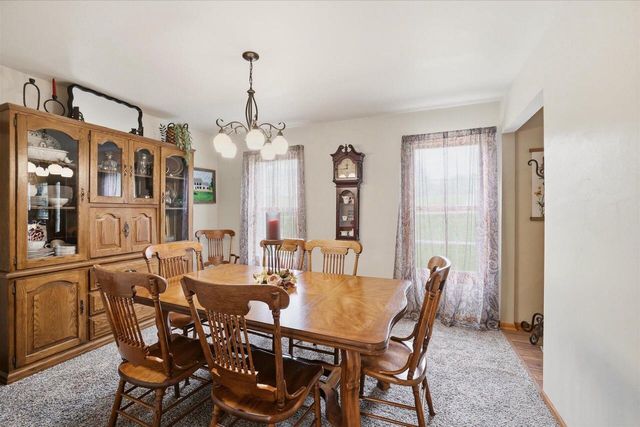 S25W30256 Jenna LANE, Waukesha, WI 53188
