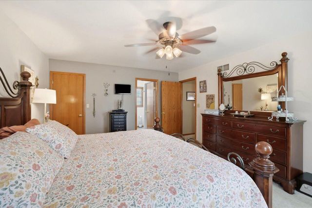 S25W30256 Jenna LANE, Waukesha, WI 53188