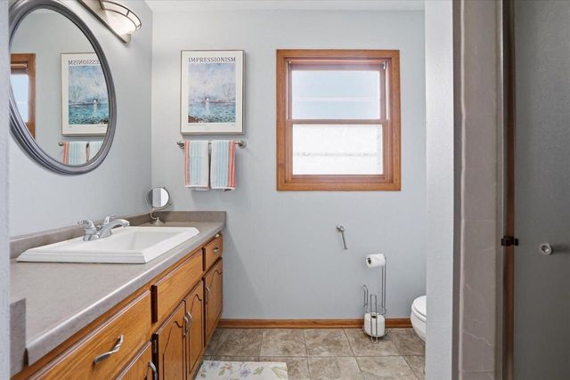 S25W30256 Jenna LANE, Waukesha, WI 53188