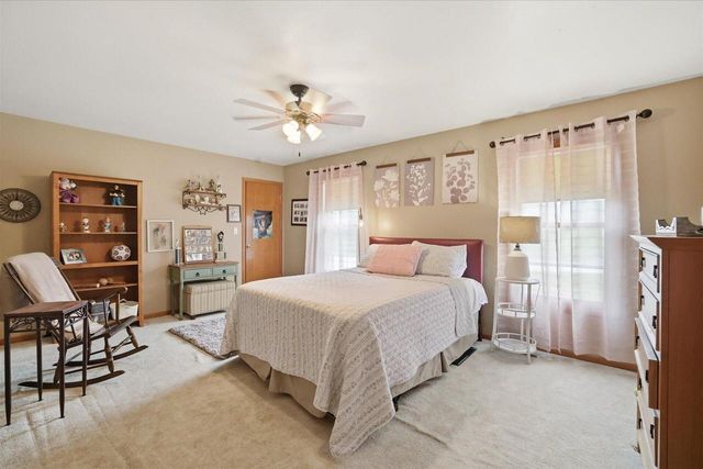 S25W30256 Jenna LANE, Waukesha, WI 53188