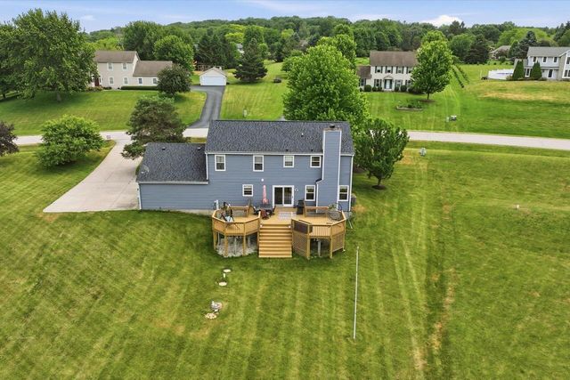 S25W30256 Jenna LANE, Waukesha, WI 53188