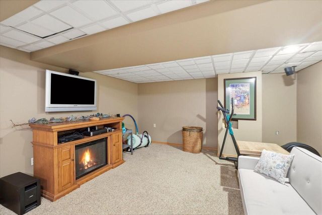 S25W30256 Jenna LANE, Waukesha, WI 53188