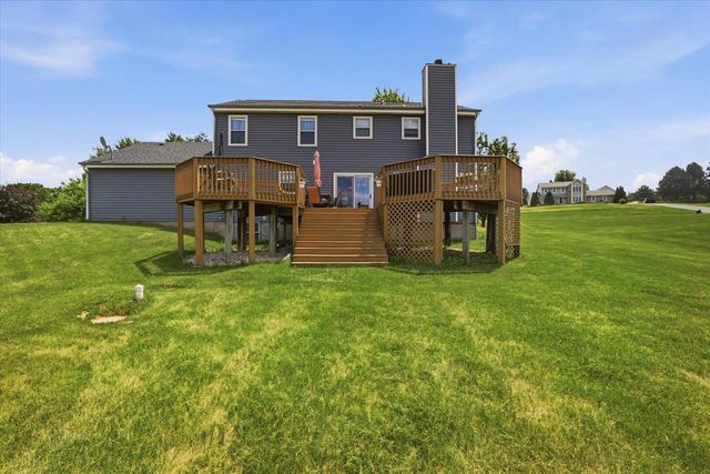 S25W30256 Jenna LANE, Waukesha, WI 53188