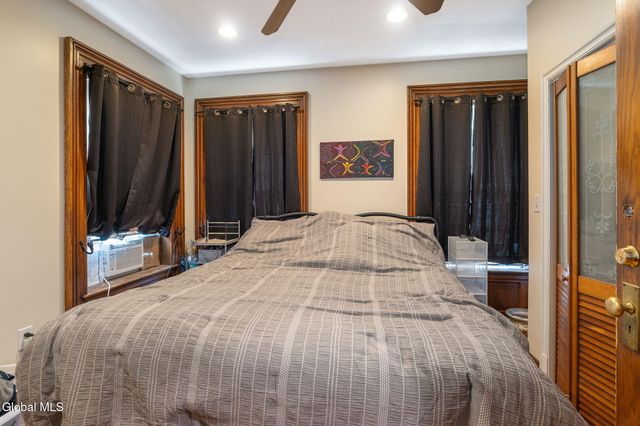 210 Union Street, Schenectady, NY 12305